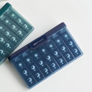Portable 7-day Sealed Medicine Box